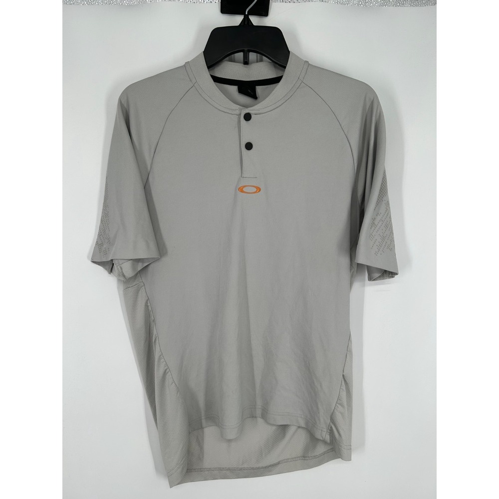 Oakley Henley Shirt Men's Medium Vintage Short Sleeve Y2K Grunge Performance Fit